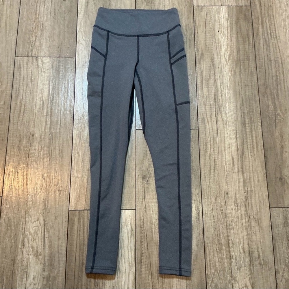 SIMMS Womens XS Gray
Performance  Leggings